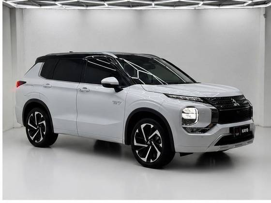 MITSUBISHI OUTLANDER 2.4 PHEV SIGNATURE S-AWC DHT MITSUBISHI OUTLANDER 2.4 PHEV SIGNATURE S-AWC DHT